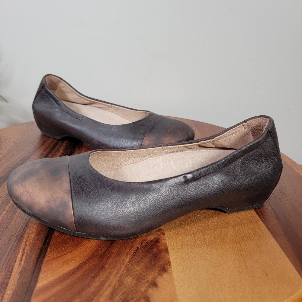 Dansko Lisanne Brown Leather Flats Burnished Bronze Toe Cap Size 37 - Picture 4 of 17